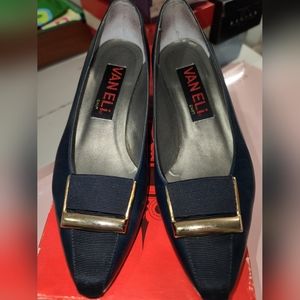 Vaneli East Size 6M Navy Kid/Faille Pumps